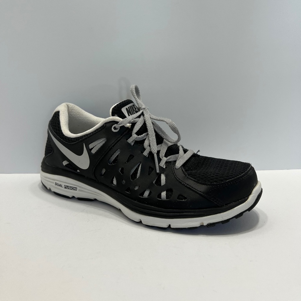 Nike Black and White Athletic Shoes